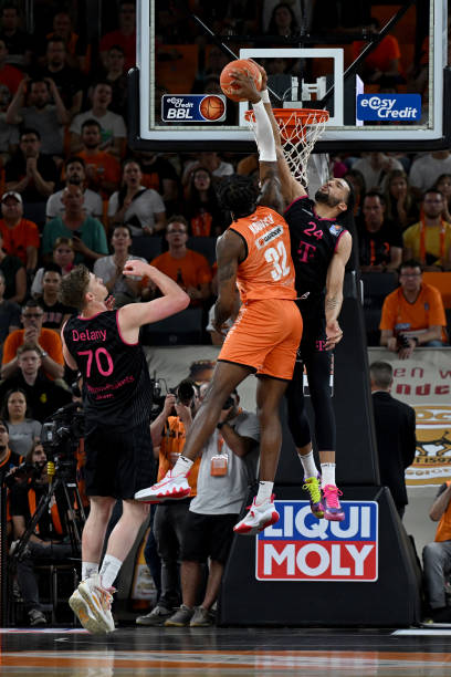 谁能锁定更 谁能锁定更